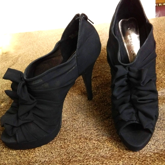 CHINESE LAUNDRY- Size 9.M Katlie Blk. Chiffon heels. - Picture 1 of 4